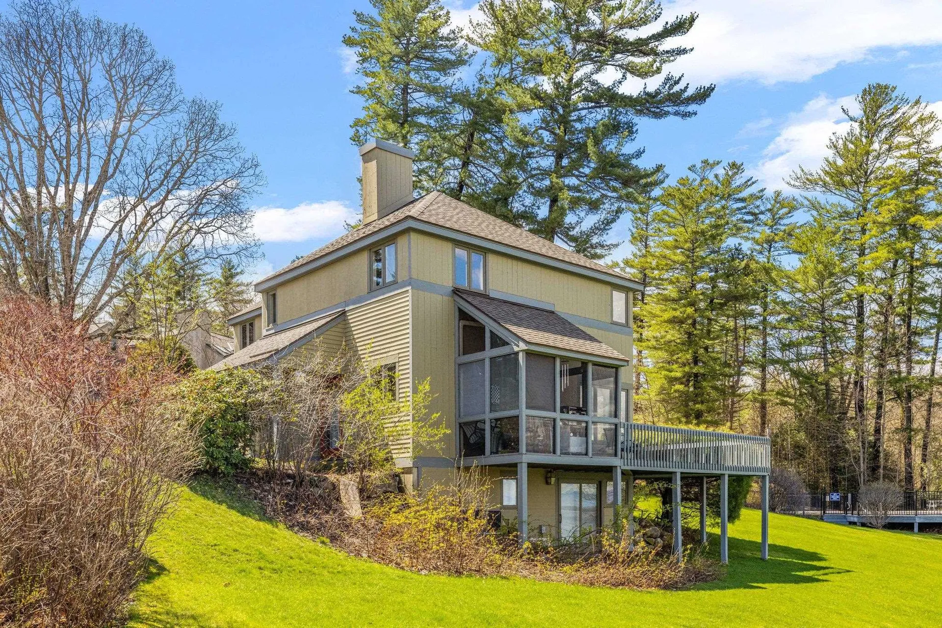 2696 Lake Shore Road Gilford NH 03249