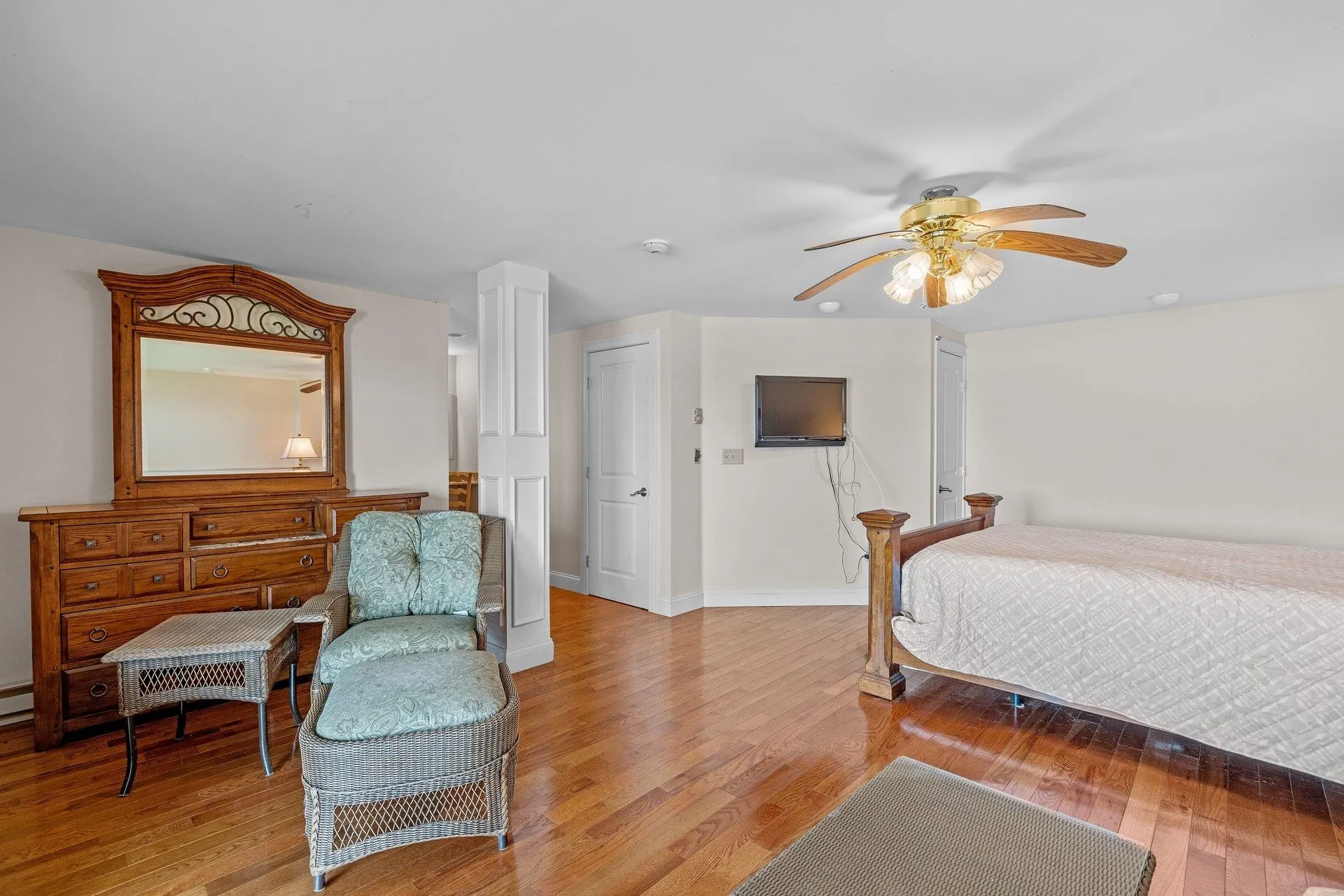 2696 Lake Shore Road Gilford NH 03249