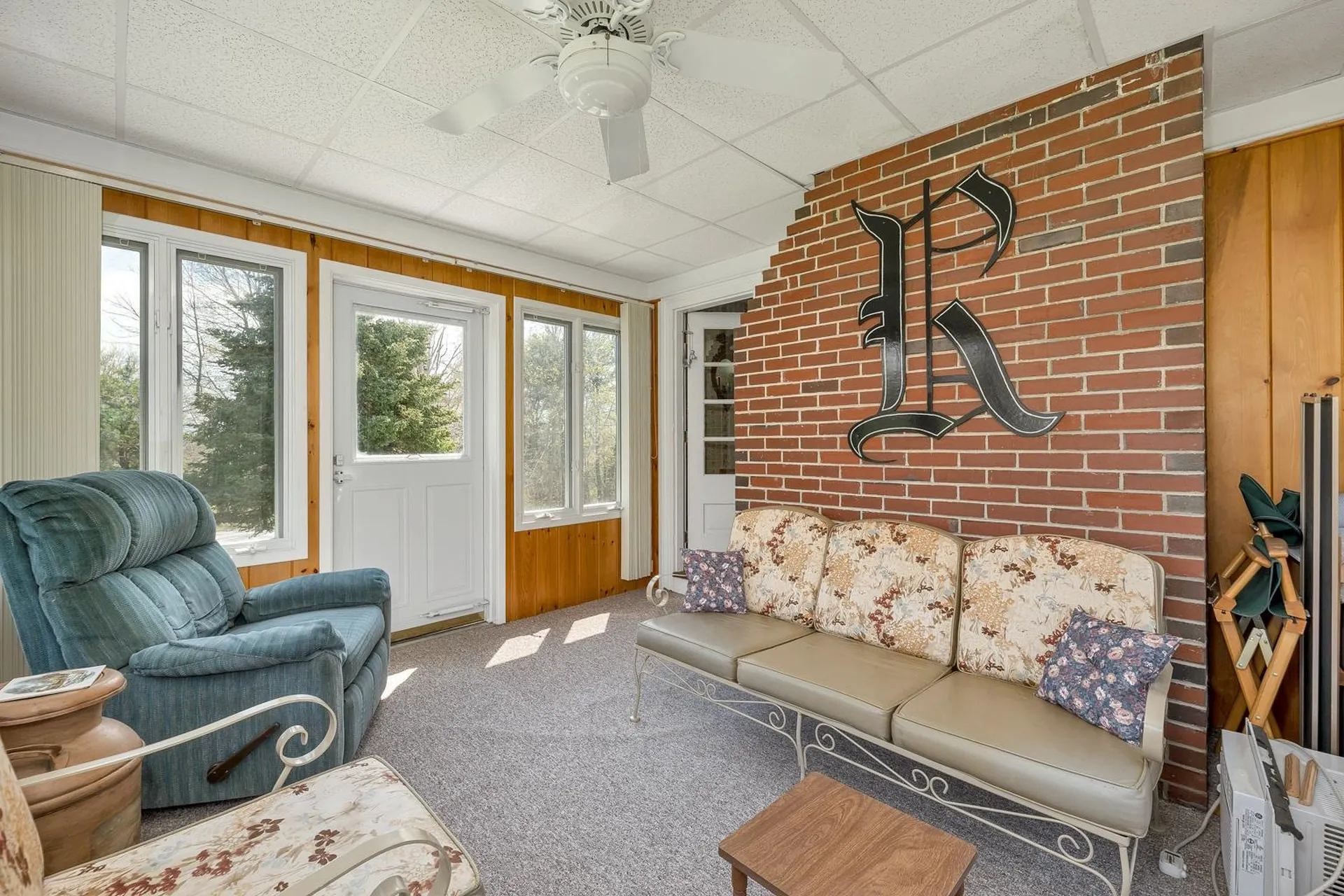 25 Oak Street Wolfeboro NH 03894