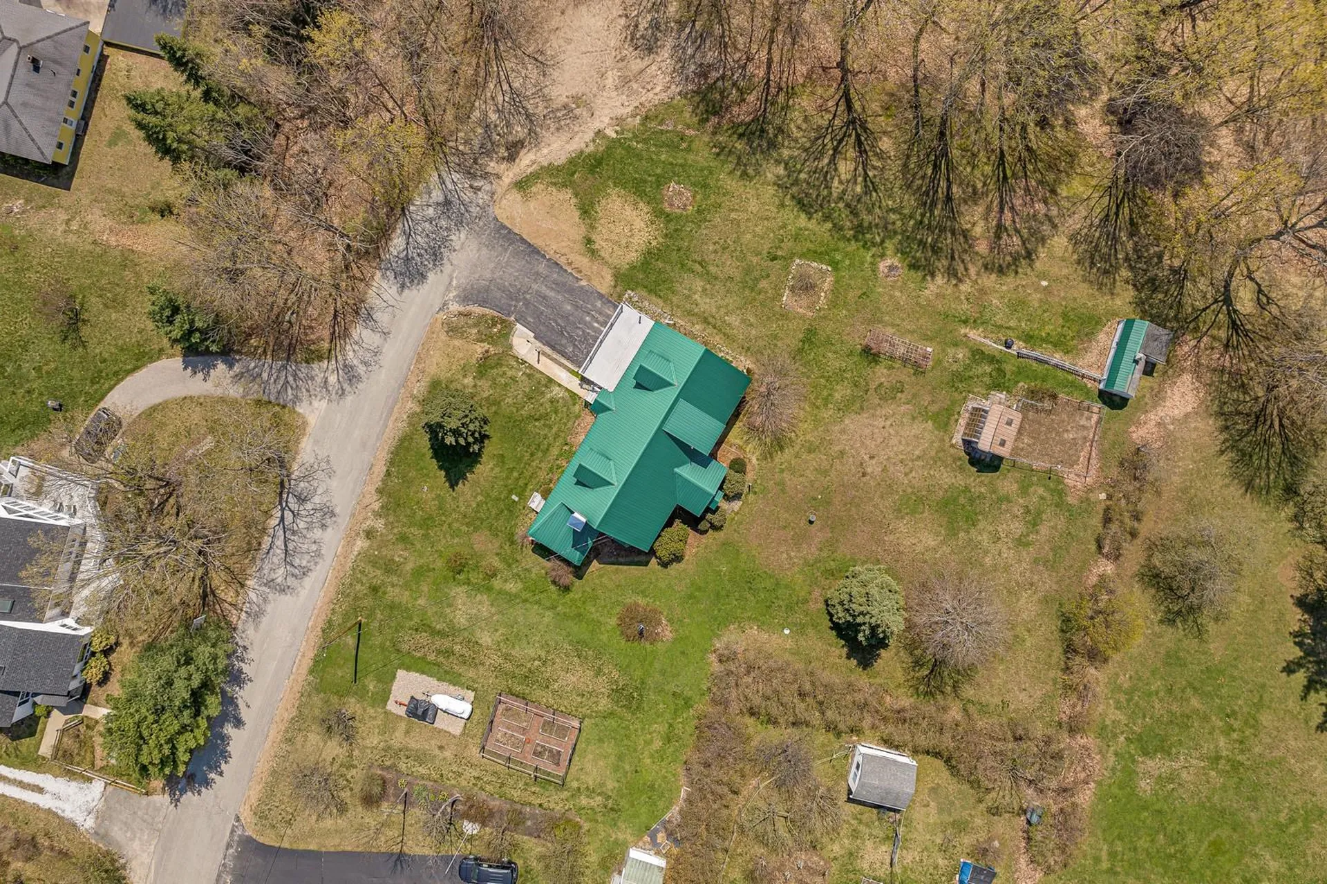 25 Oak Street Wolfeboro NH 03894
