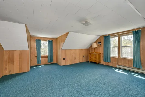 25 Oak Street Wolfeboro NH 03894