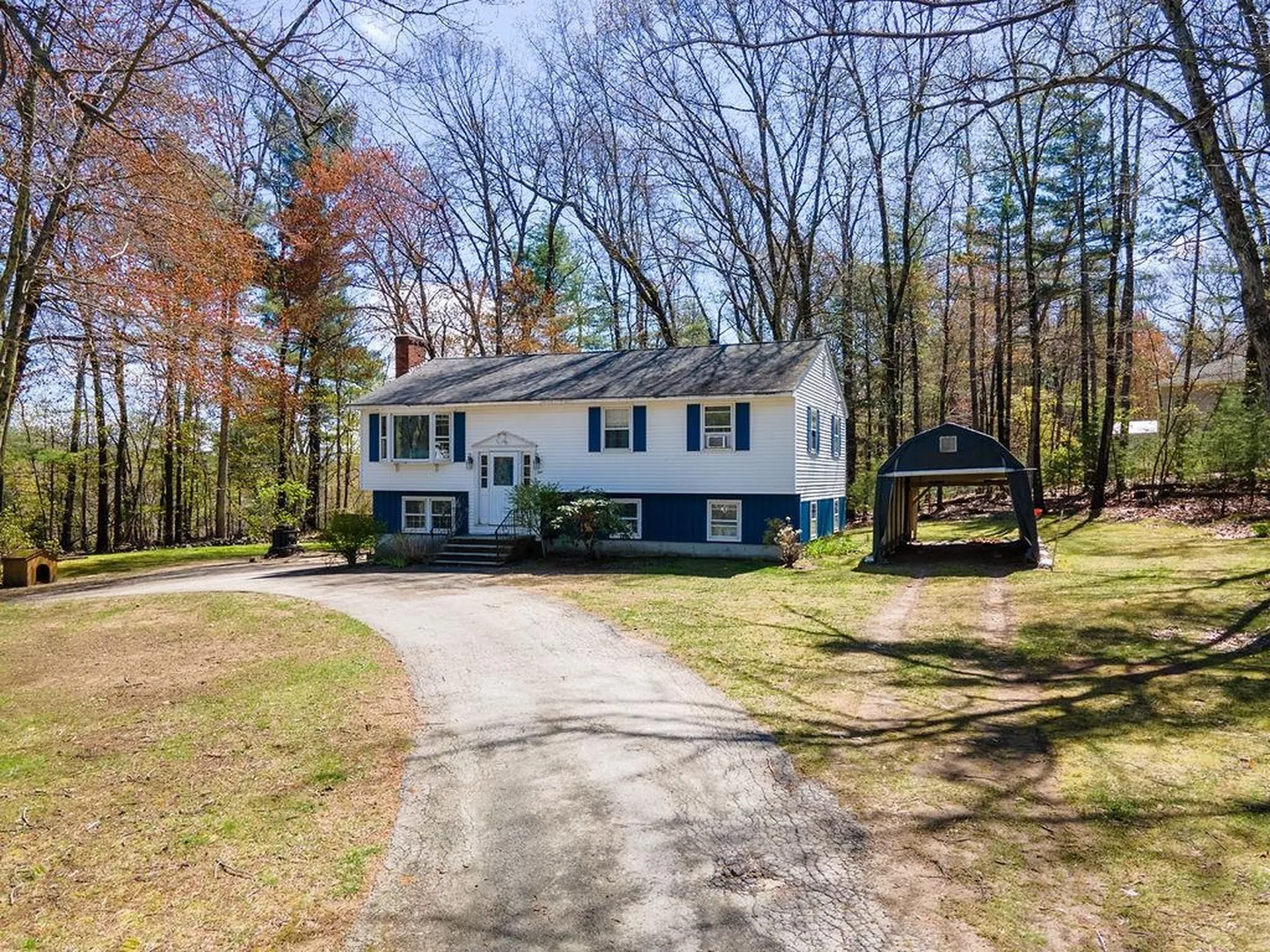 1 Currier Drive Londonderry NH 03053