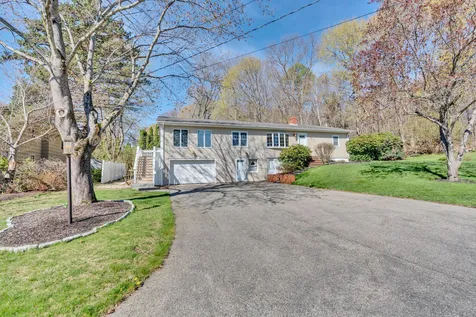 59 Dion Avenue Kittery ME 03904