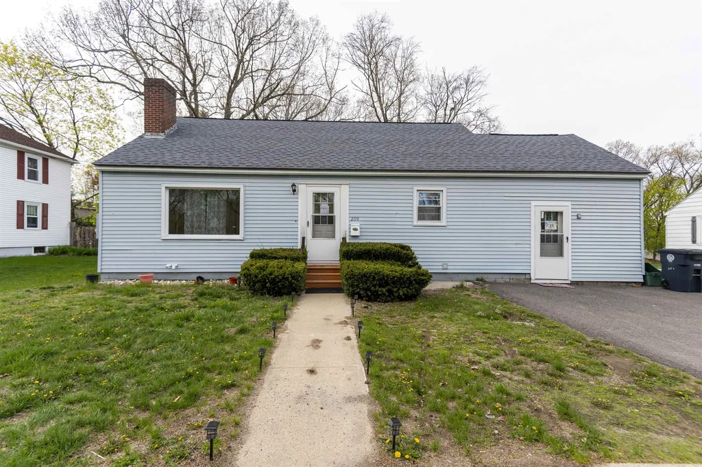 209 West Hollis Street Nashua NH 03060