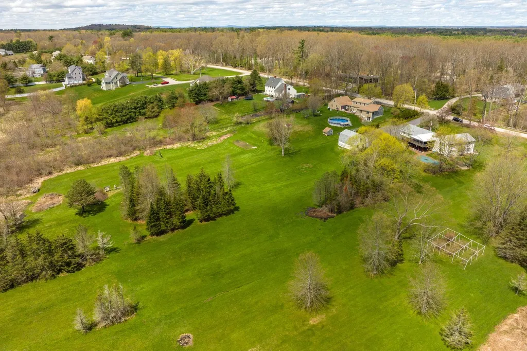 140 High Street Stratham NH 03885