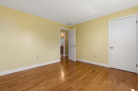 140 High Street Stratham NH 03885