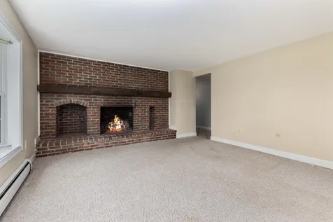 140 High Street Stratham NH 03885