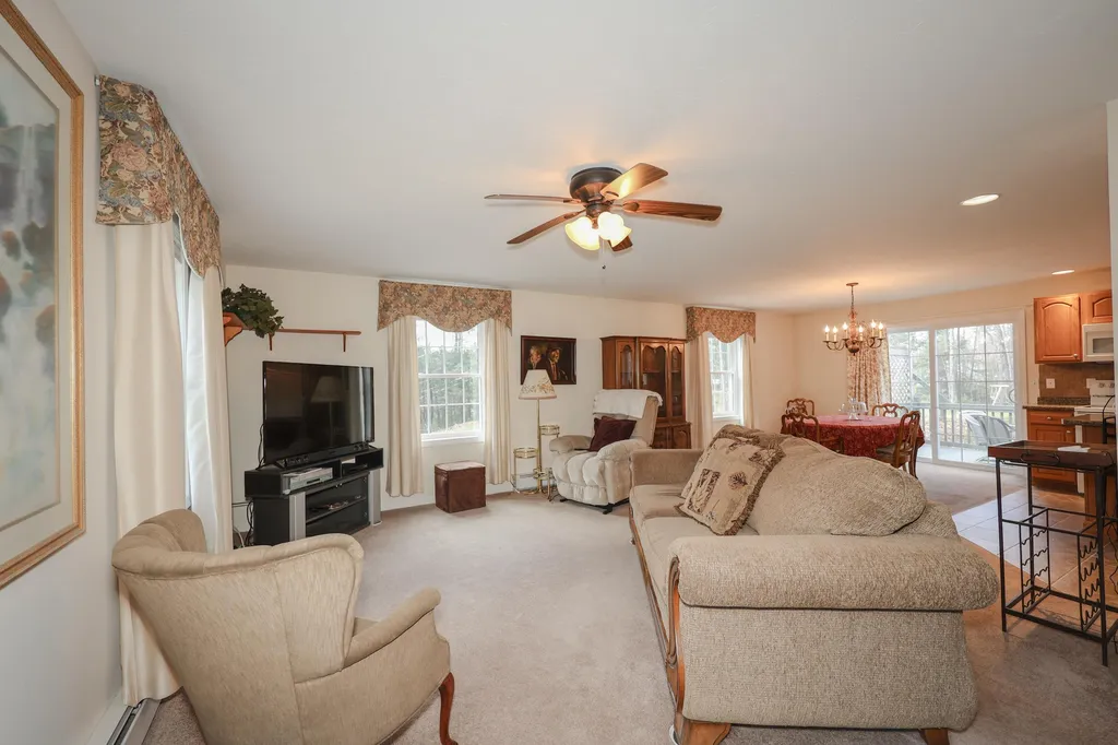 42 Jefferson Road Belmont NH 03220