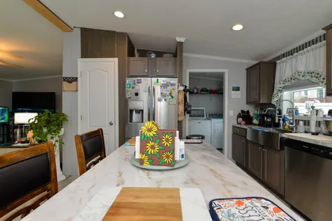 6 Laurel Avenue Allenstown NH 03275