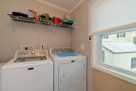 6 Laurel Avenue Allenstown NH 03275