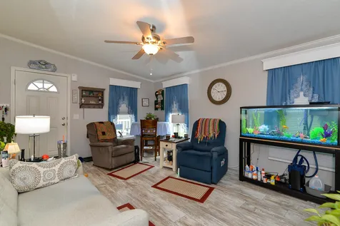 6 Laurel Avenue Allenstown NH 03275