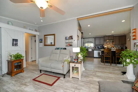 6 Laurel Avenue Allenstown NH 03275