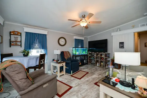 6 Laurel Avenue Allenstown NH 03275