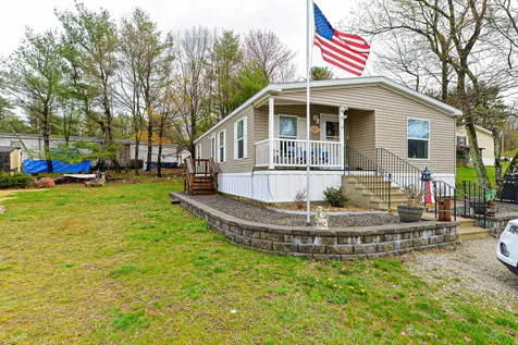 6 Laurel Avenue Allenstown NH 03275