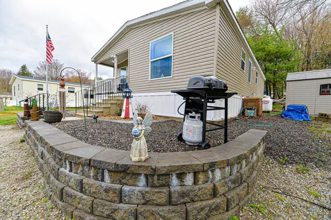6 Laurel Avenue Allenstown NH 03275