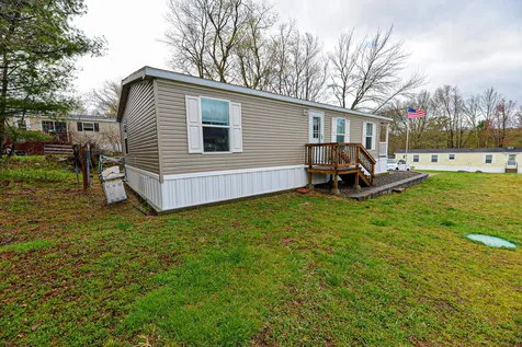 6 Laurel Avenue Allenstown NH 03275