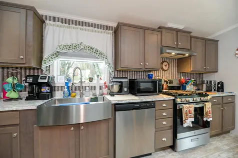 6 Laurel Avenue Allenstown NH 03275