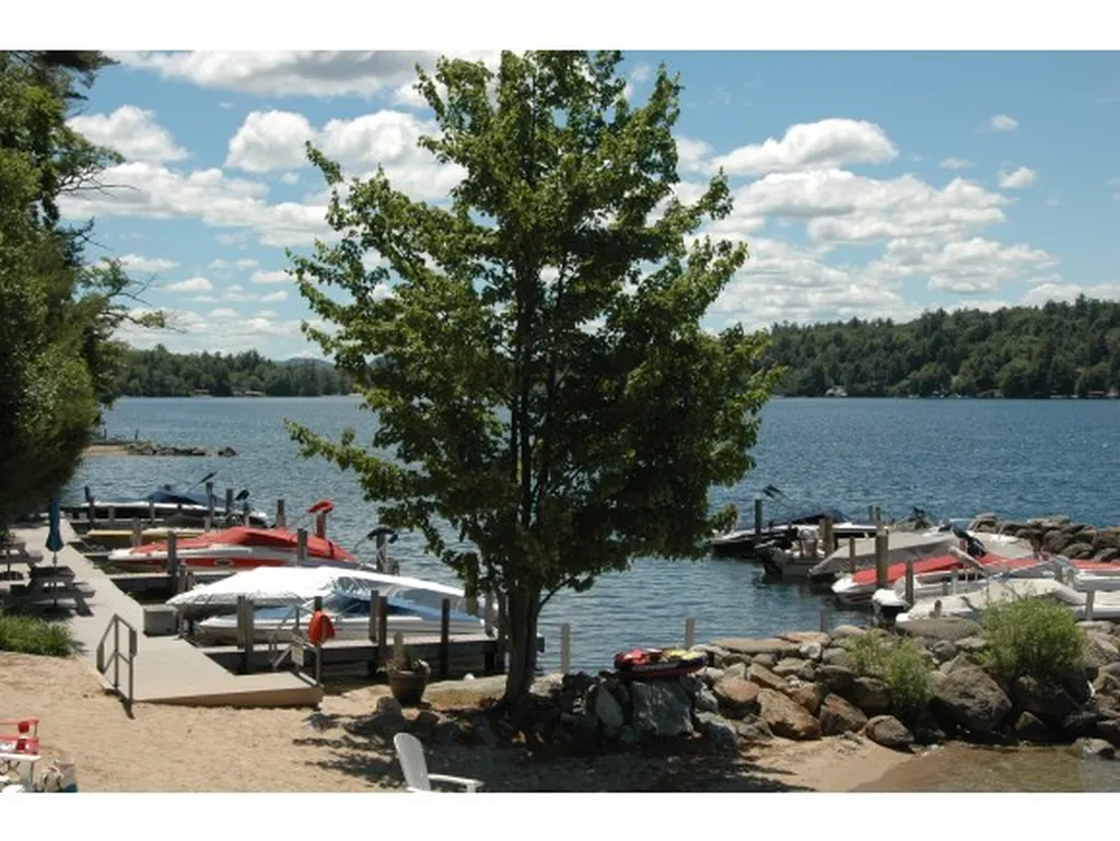 24 Winterhaven Road Wolfeboro NH 03894