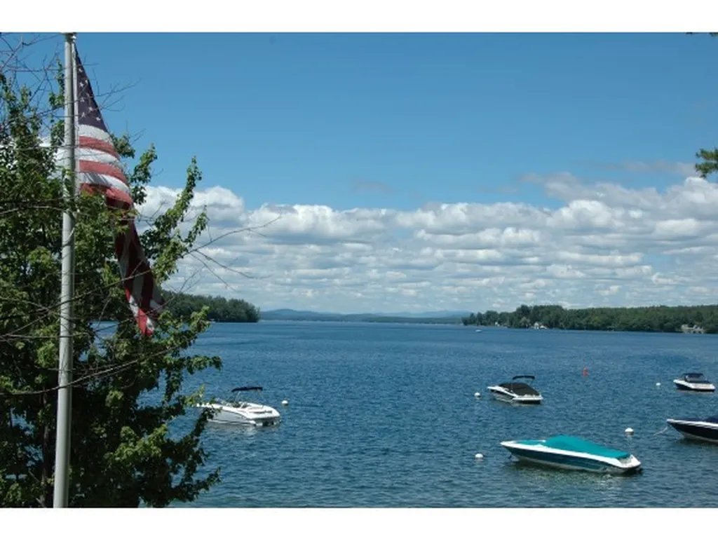 24 Winterhaven Road Wolfeboro NH 03894
