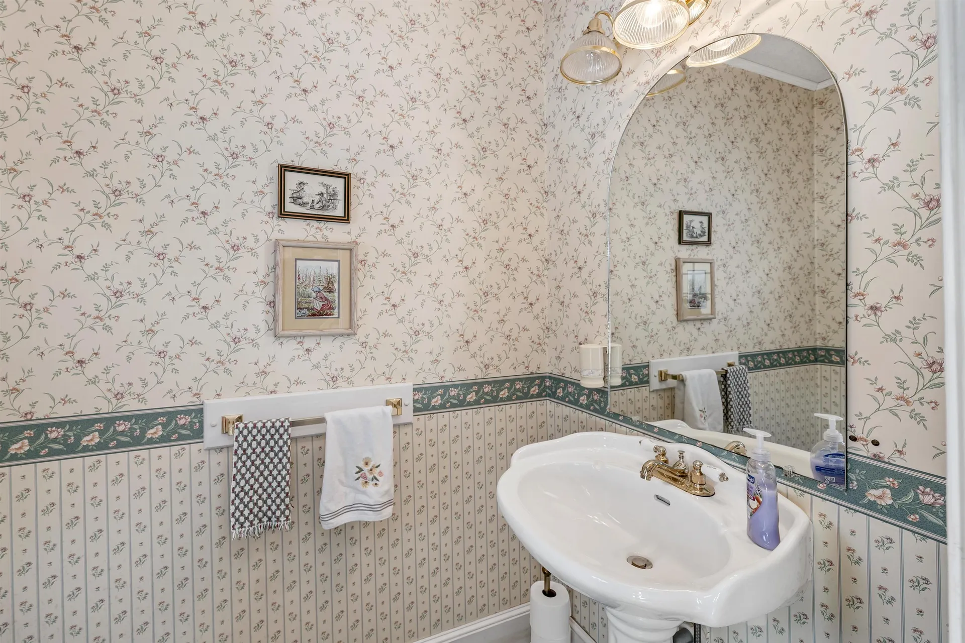 24 Winterhaven Road Wolfeboro NH 03894