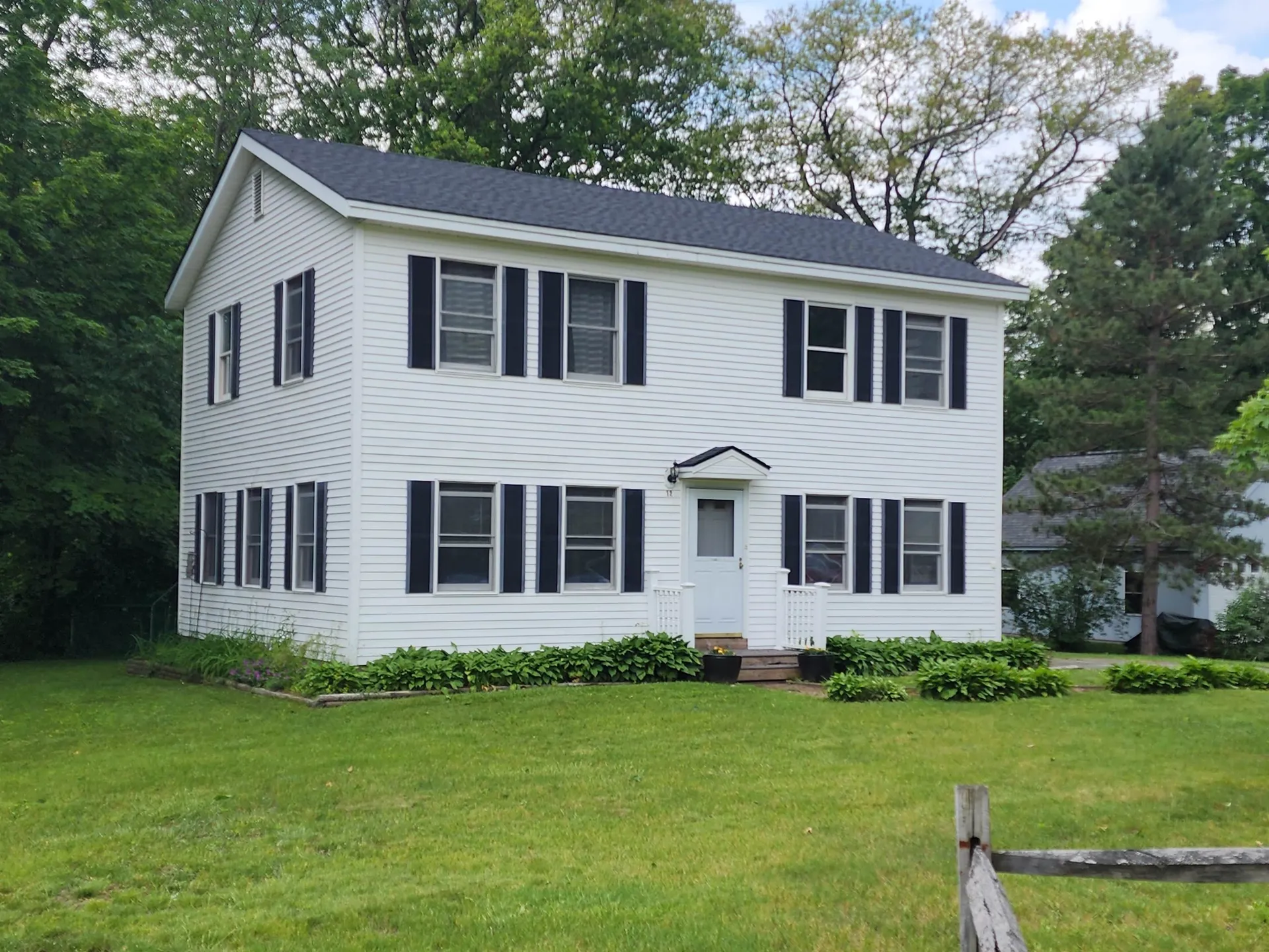 12 Ry-kris Lane Hartford VT 05047