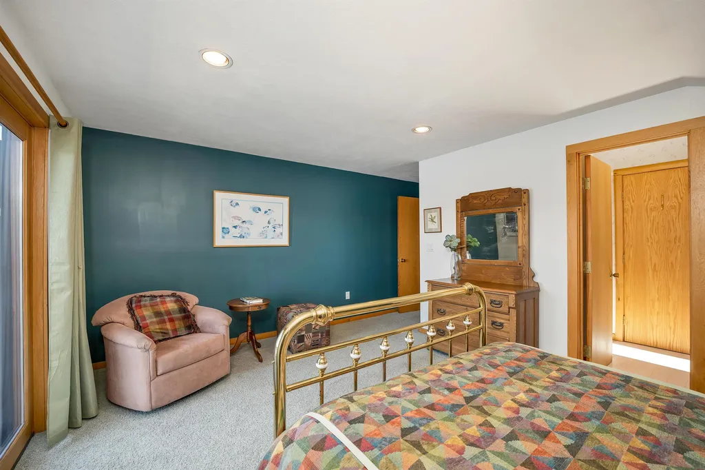 47 Leighton Avenue Laconia NH 03246