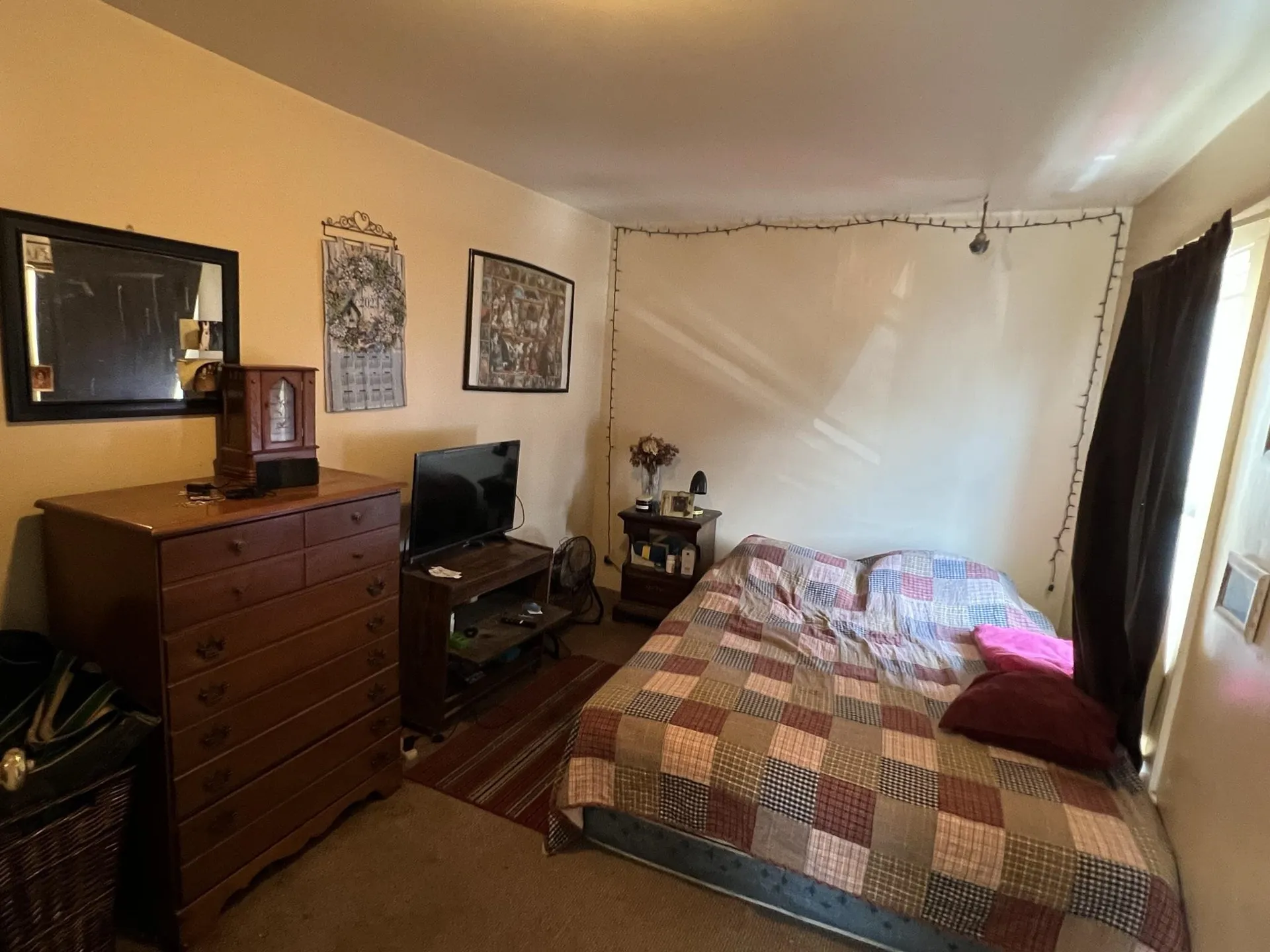 17 School Street Claremont NH 03743