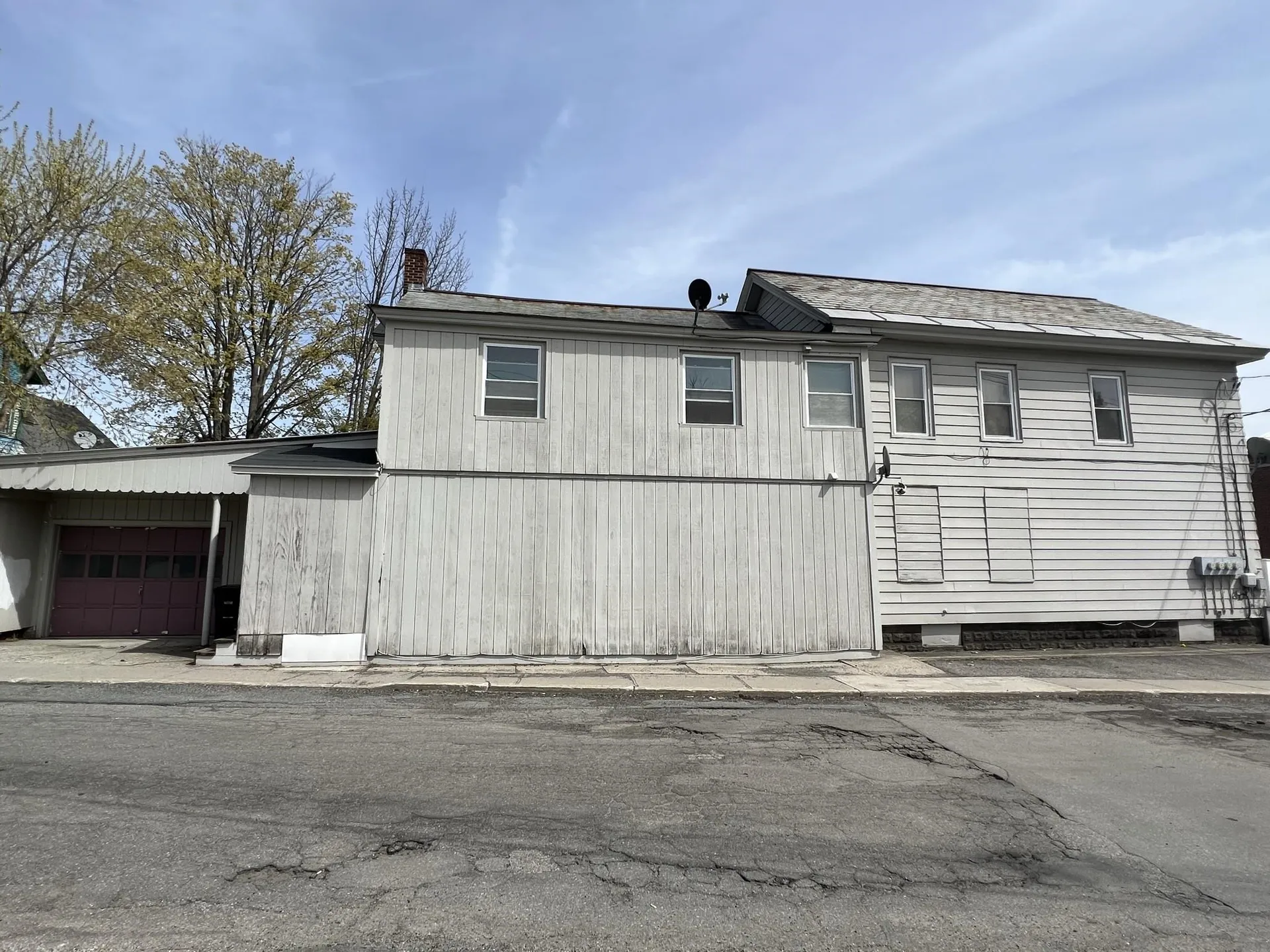 17 School Street Claremont NH 03743