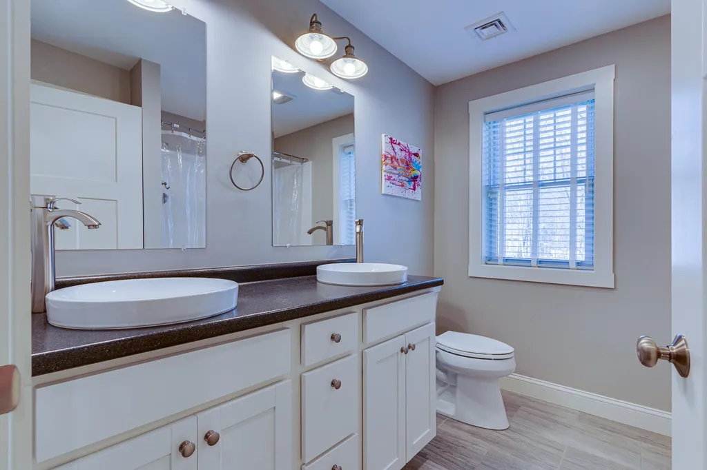 34 Village Place Drive Barrington NH 03825