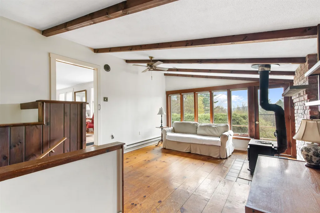 286 Orchard Street Brattleboro VT 05301