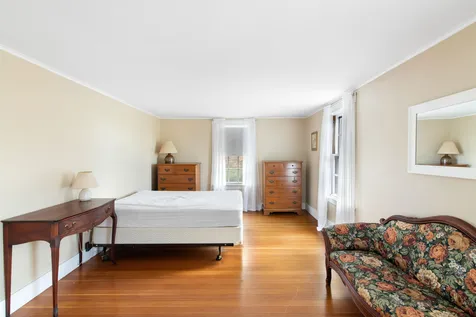 286 Orchard Street Brattleboro VT 05301