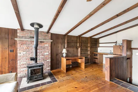 286 Orchard Street Brattleboro VT 05301