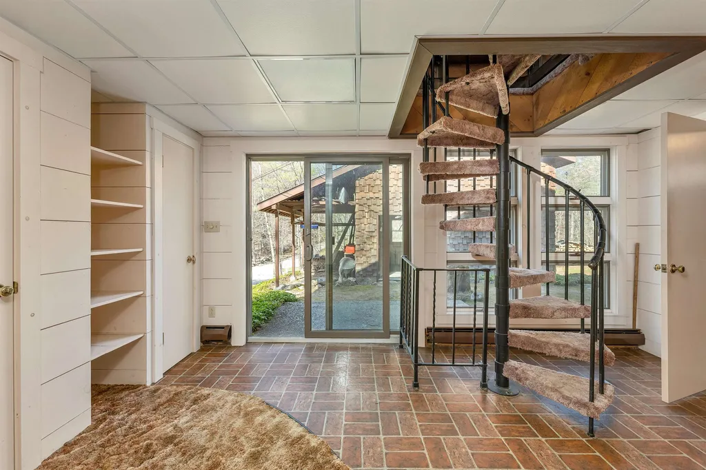 225 Kings Highway New Durham NH 03855