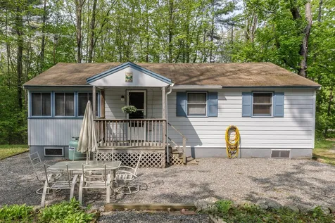 6 Beach Street Alton NH 03810