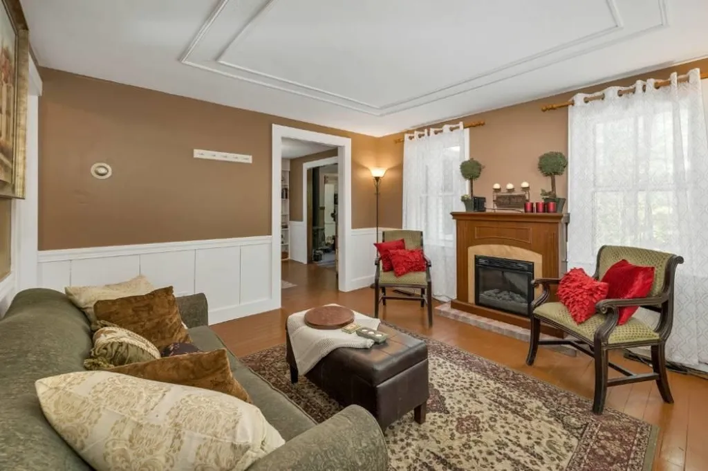 585 Governor Wentworth Highway Wolfeboro NH 03894