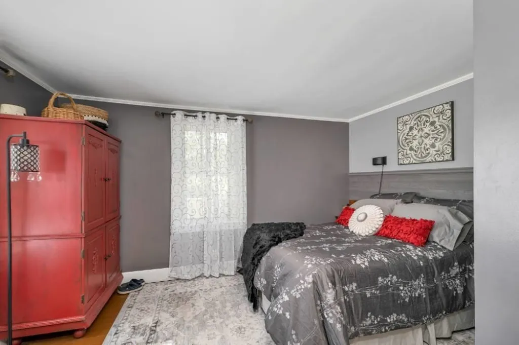 585 Governor Wentworth Highway Wolfeboro NH 03894