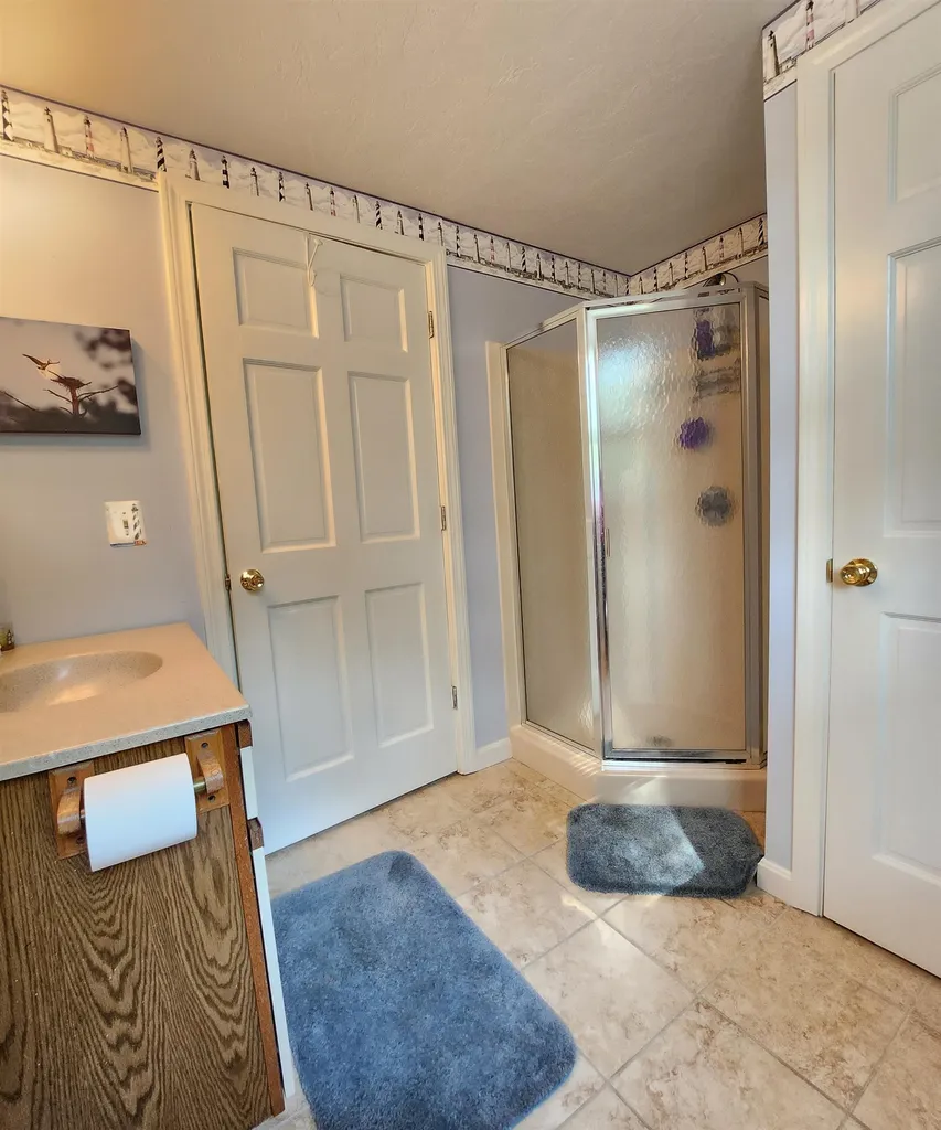 12 Farmington Road Alton NH 03810