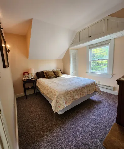 12 Farmington Road Alton NH 03810