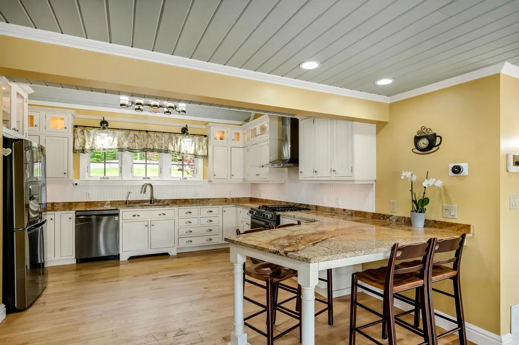 41 Keewaydin Road Center Harbor NH 03226