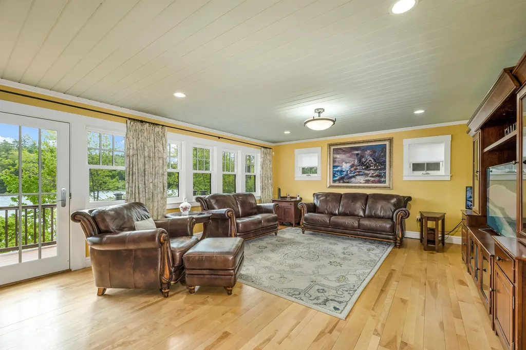 41 Keewaydin Road Center Harbor NH 03226