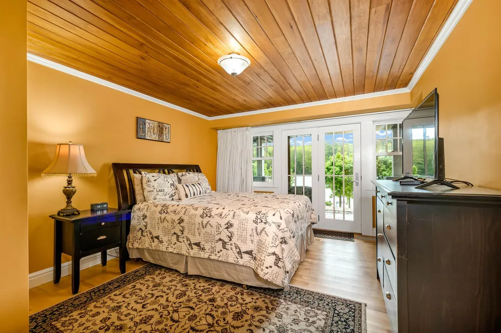 41 Keewaydin Road Center Harbor NH 03226