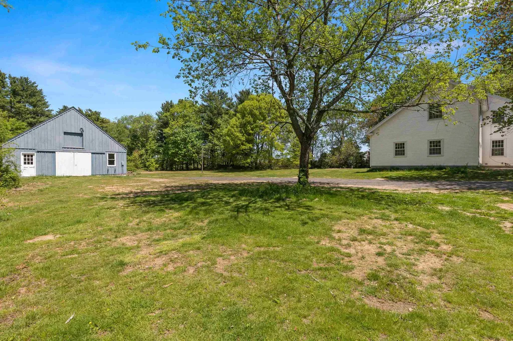 59 Exeter Road North Hampton NH 03862