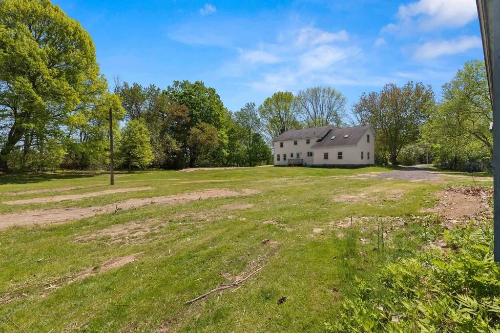 59 Exeter Road North Hampton NH 03862