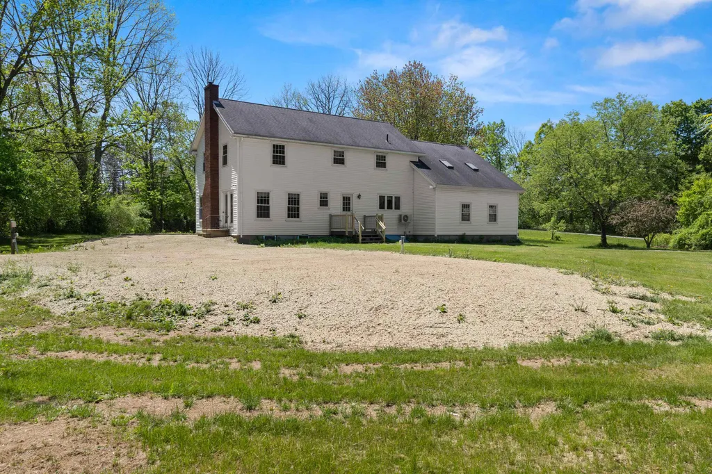 59 Exeter Road North Hampton NH 03862