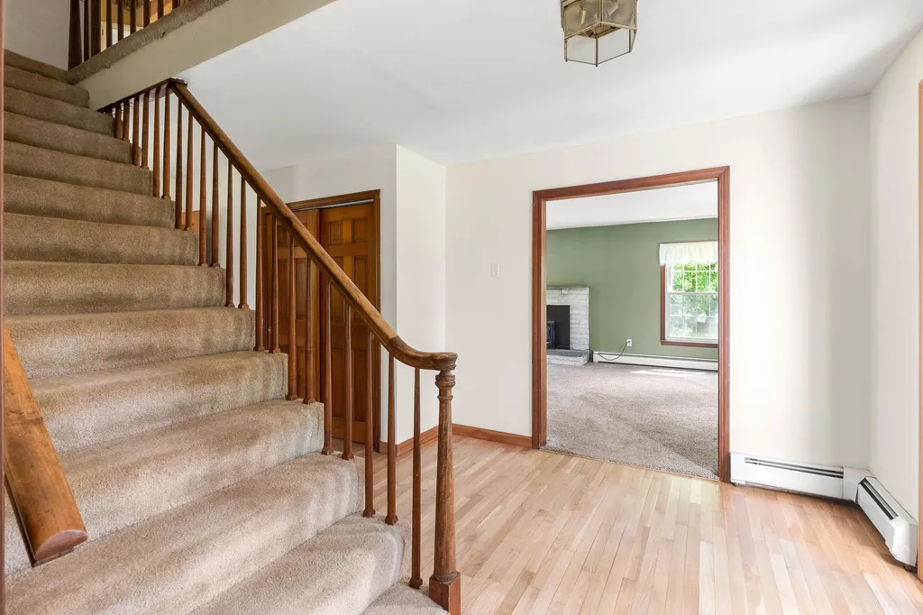 59 Exeter Road North Hampton NH 03862
