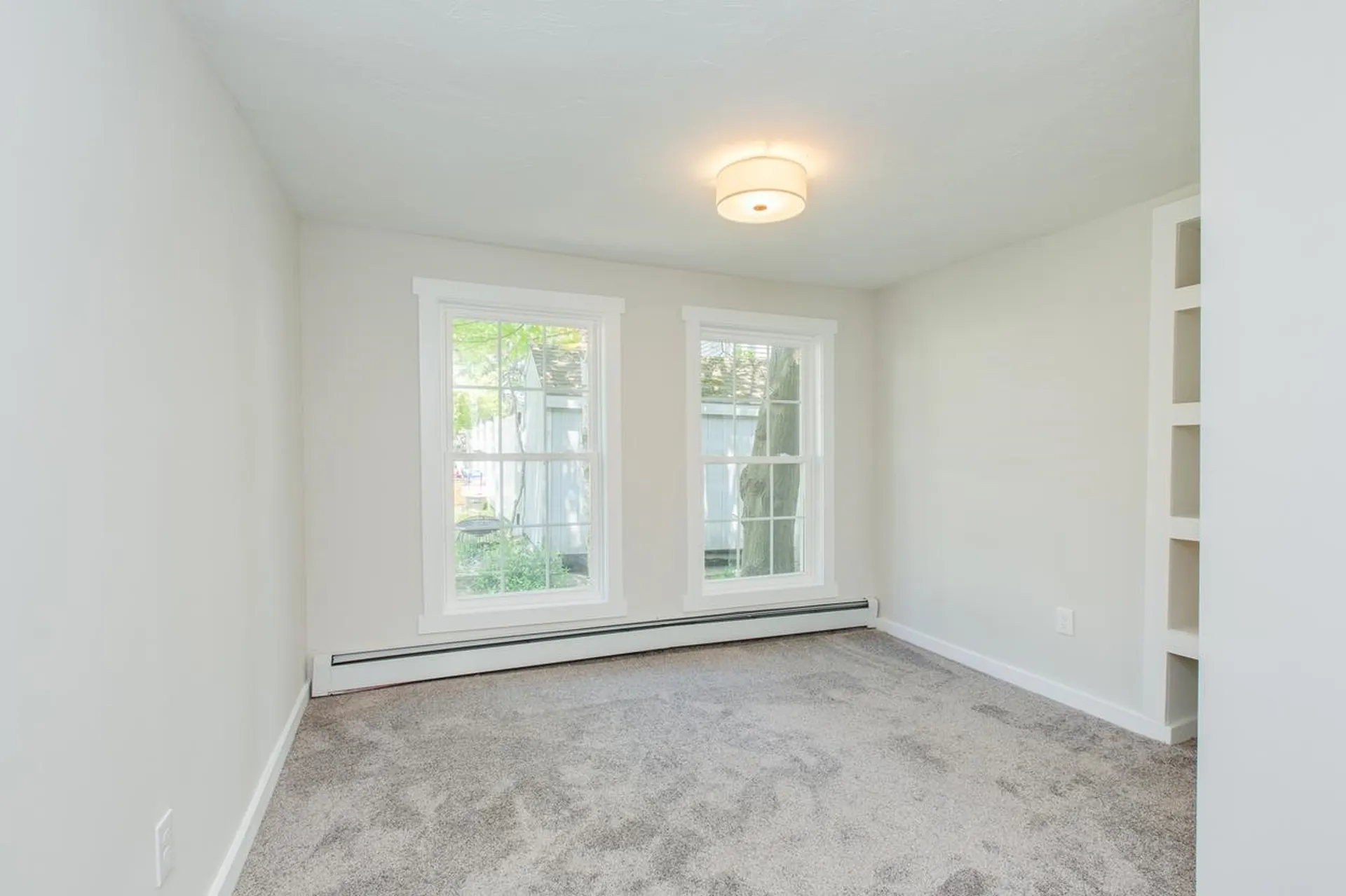 20 Coburn Street Salem NH 03079