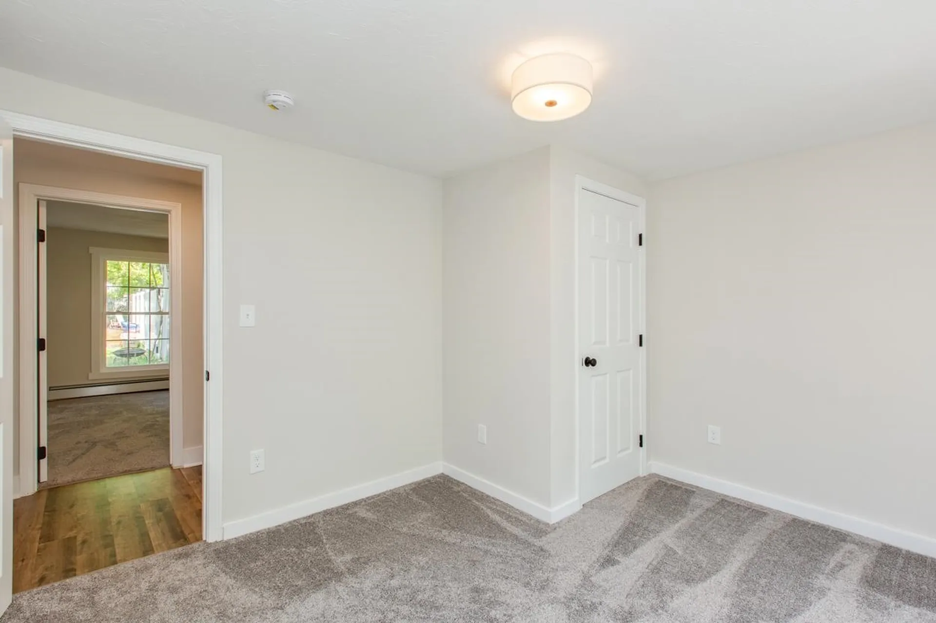 20 Coburn Street Salem NH 03079