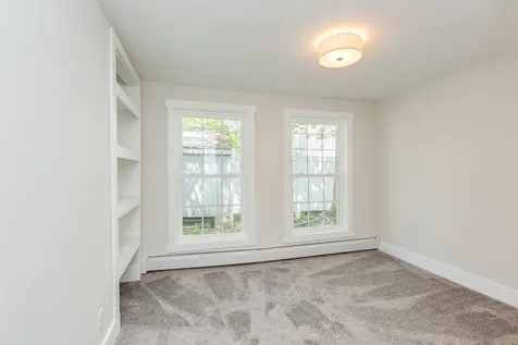 20 Coburn Street Salem NH 03079