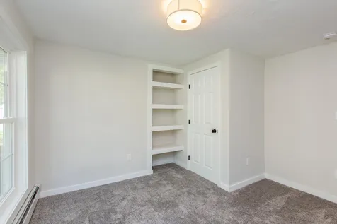 20 Coburn Street Salem NH 03079