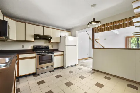 22 Windsor Boulevard Londonderry NH 03053